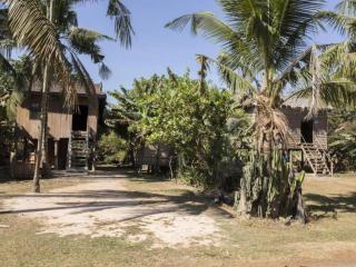 Romduol Island Chalet - 2