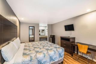Motel 6 Dallas, TX - 6