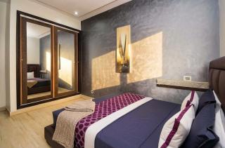Spacious 1BR Flat Near Train Station - 1