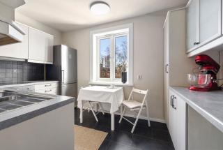 Cozy and warm 2-room apartment with a sunny balcony - 5
