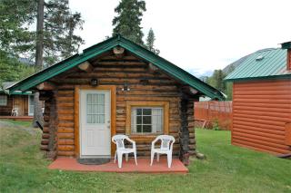 Traditional Log Cabin with Large Windows on the Kenai Peninsula, Alaska - 0