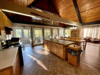 Spacious Luxury Retreat with Fire Pit & Resort Amenities Near Zwolle, Louisiana - 2