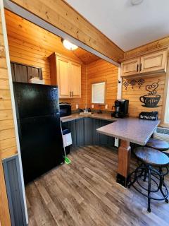 Tranquil Cottage with Picnic Table and Fire Ring in Trempealeau, Wisconsin - 3