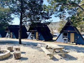 Family Glamping Getaway with Amazing Lake Views of Table Rock Lake - 4
