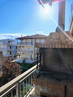Beautiful Apartment in front of the sea with a mountain view - 9
