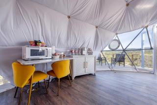 Fully-Equipped Luxury Dome Rental for 4 in Burnet, Texas - 6