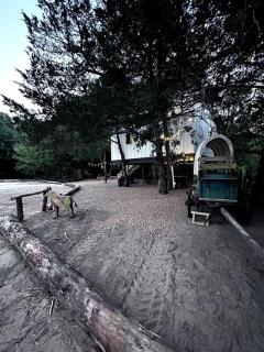 Unique Treehouse on Working Farm in Texas, Perfect for Rustic Weekends in Nature - 2