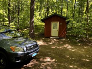 Relaxing Cabin for Two Close to Boulder Lake for a Romantic Getaway in Wisconsin - 1