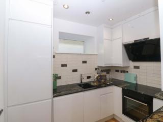 Apartment 1, Bryn Mel Manor - 5
