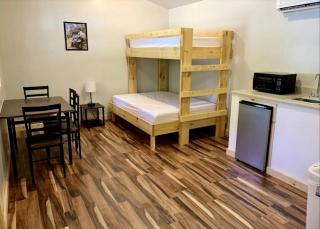 Amazing Wooden Cabin Close to Great Hiking Trails in Jamestown, Tennessee - 3