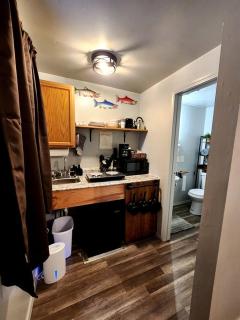 Tiny Cabin Perfect for Two in Seward, Alaska - 7