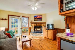 Cabin Retreat with a View: Your Guide to the Best on the Blue Ridge Parkway in Virginia - 4
