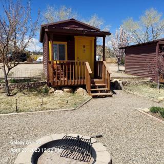Cute Cabin in Escalante, Utah - The Ideal Glamping Site Surrounded by Canyons - 6