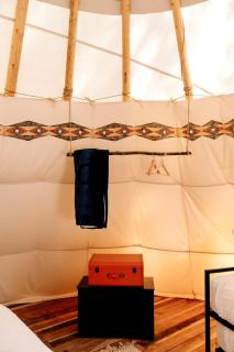 Stunning Cozy Tipi near Yellowstone for an Amazing Glamping Escape in Nature in Island Park, Idaho - 4