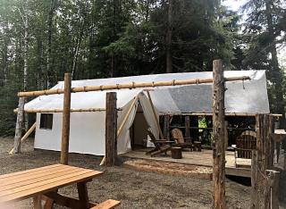 Pet-Friendly Safari Tent in Forks, near The Butchart Gardens, Perfect for a Weekend to Disconnect - 5