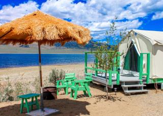 Cozy Lakeside Glamping Cabin with Mountain Views near Eastern Sierra, California - 0