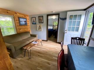 Cozy Maine Cottage with Outdoor Dining & Modern Comforts near Camden - 5