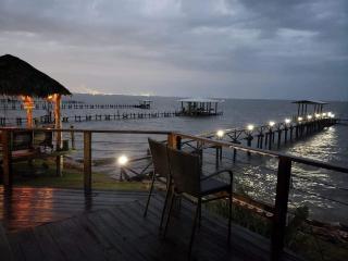 Waterfront Suite with Private Balcony and Panoramic Bay Views in Bacliff, Texas - 6