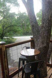 Enchanting Pecan Treehouse with Creek Views near Forestburg, Texas - 6
