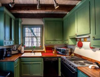 Wonderful Glamping Spot near Columbus, Georgia: Charming 8-Person Cabin in Ellaville - 8