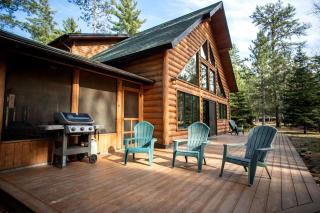 Spacious Luxury Log Cabin with Stone Fireplace & Screened Porch Near Superior National Forest, Babbitt MN - 6
