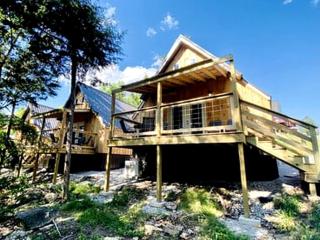 Table Rock Lake Glamping Getaway in a Luxury Cabin - 0