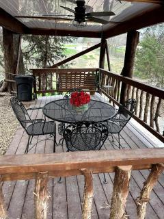 Enchanting Forest Treehouse Hideaway with Farm Activities near Bingham Creek in Forestburg, Texas - 9