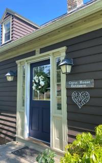 Historic Colonial Guest House with Live Music Fridays in Voluntown, Connecticut - 8