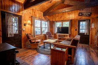 Spacious Northwoods Cabin with Wrap-Around Deck & Lake Views Near Babbitt, Minnesota - 9