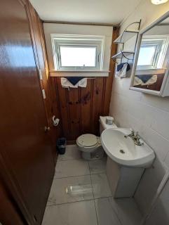 Elegant Oceanfront Cottages with Private Beach Access in North Truro, Massachusetts - 1
