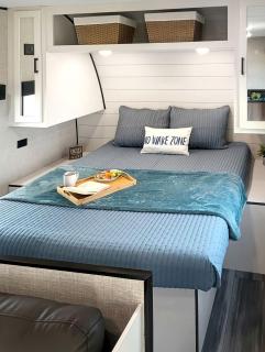 Cozy Jayco Travel Trailer Bungalow with Bunk Beds & Fire Pit Near Lake Chelan – Manson, WA - 5