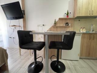 Piazza Downtown Cozy Studio - ENJOY TRAVEL - 6