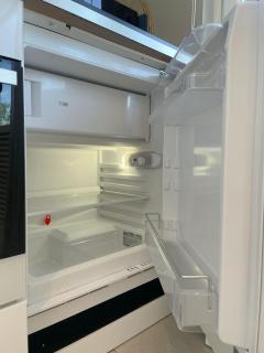 Nextdoor Host 5 min to Center Top Floor with Balcony - 1