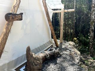 Relaxing Safari Tent for an Incredible Outdoor Glamping Getaway near Forks, Washington - 4