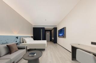 Atour Light Hotel Quanzhou Ancient City Jiuyi Street - 1