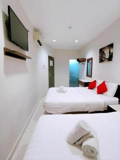 HKF Hotel - 4