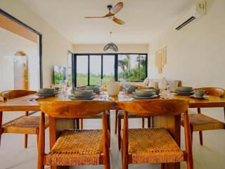 3BR Villa with Rice Field View & Private Pool near Nuanu - 6