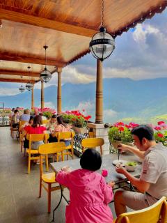 SAPA DEBOUTIQUE Hotel - 7