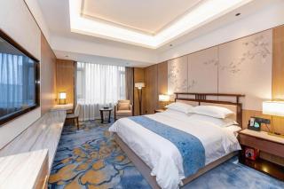 IU Hotel Zhanjiang Haibin Park Seaview Corridor - 9