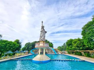 Libertyland Waterpark Resort - 0