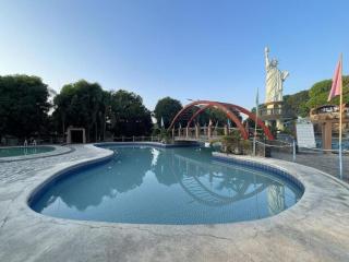 Libertyland Waterpark Resort - 2