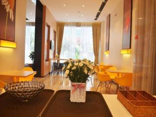 IU Hotel Qingyuan Fogang Branch - 8