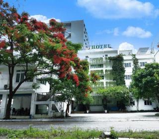 Ivy Hotel - 0