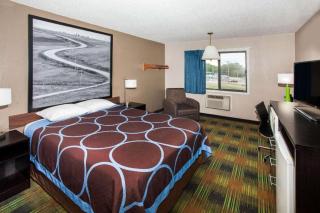 Super 8 By Wyndham Keokuk - 1
