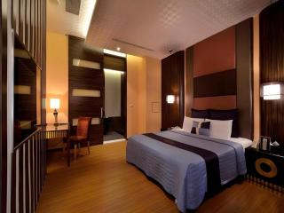 AT Motel - 2