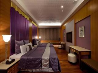 AT Motel - 1