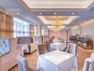 Vienna International Hotel Yangjiang Jiangcheng District Center - 8