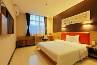 7 Days Premium Yunfu Xinxing Coach Terminal Branch - 1
