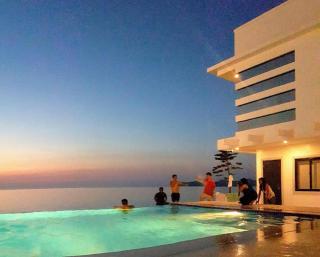 Blue Coast Beach Hotel - 1