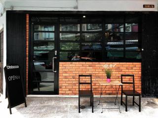 Luck-Yimm Hostel - 0